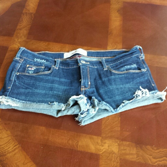Hollister Socal stretch denim shorts!