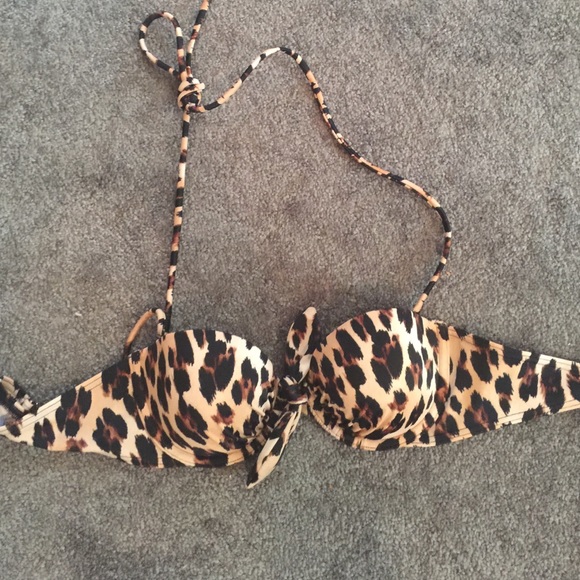 Victoria's Secret Other - 32 A VS push-up swim top.