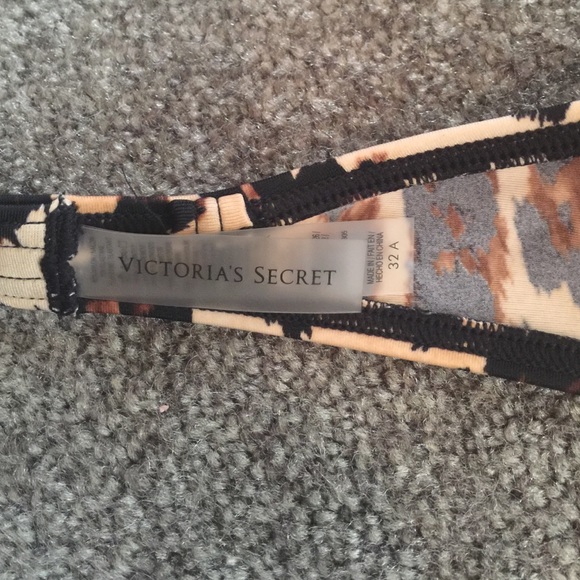 32 A VS push-up swim top. - Picture 3 of 3