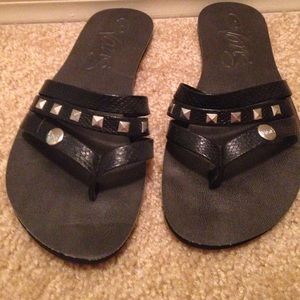 Flat van sandals