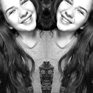 Meet your Posher, Mikela