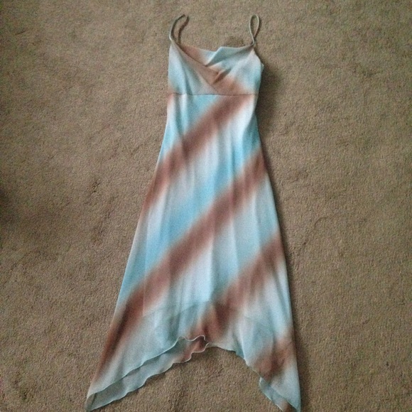 ⭐️Light Coloured Dress!⭐️