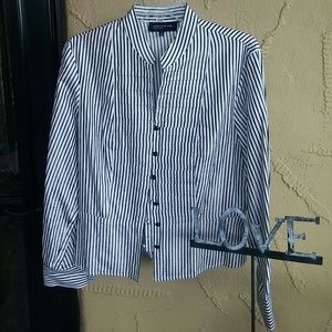Gorgeous Jones New York Signature Metallic Top