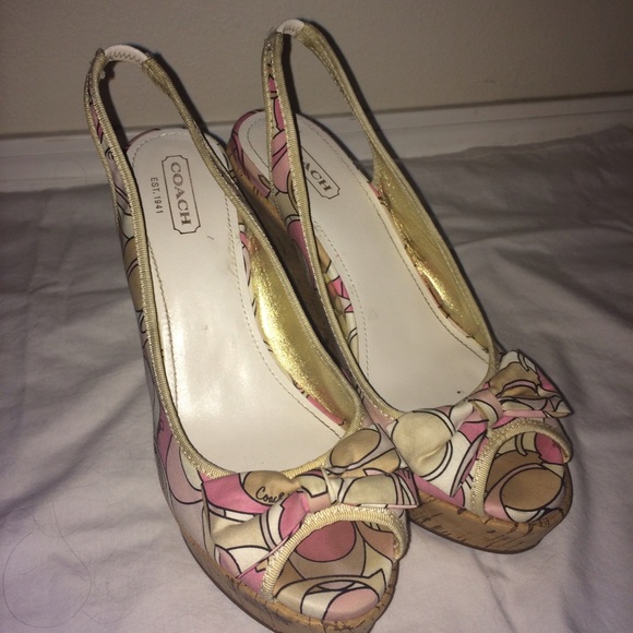 Authentic Coach Gwynnie Wedges - Picture 3 of 4