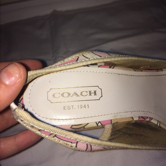 Authentic Coach Gwynnie Wedges - Picture 4 of 4