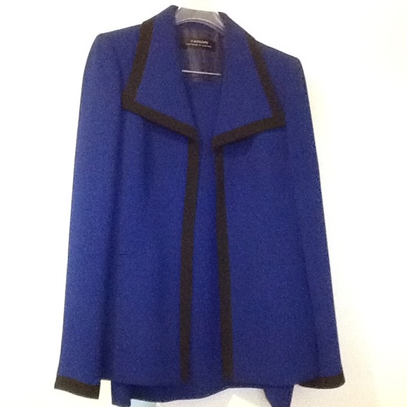 Tahairi Suit