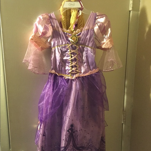 Kids Rapunzel costume with wig