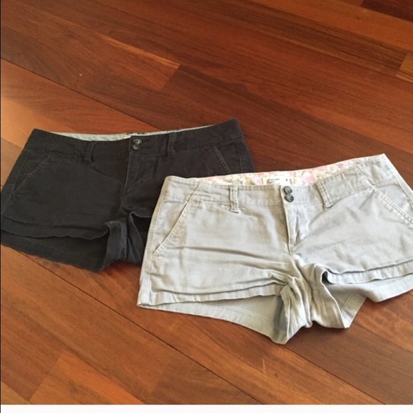 Bundle pair of American eagle shorts