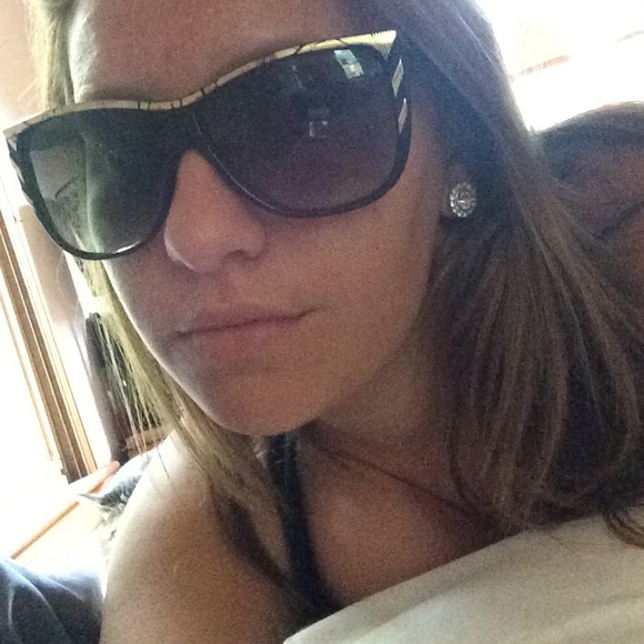 Sunglasses - Picture 4 of 4