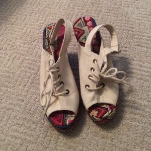 Urban outfitters wedges
