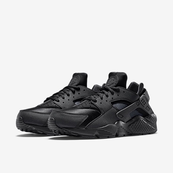 Nike women's air Huarache sz 8.5 NWT