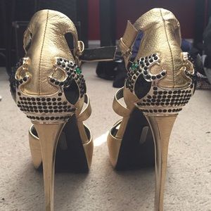 Boutique 9 Gold Metallic Strap Pumps