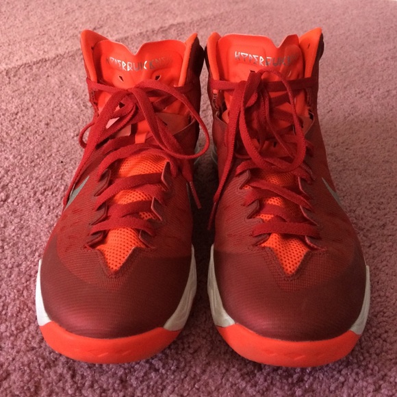 Nike Hyperquickness Basketball Sneakers