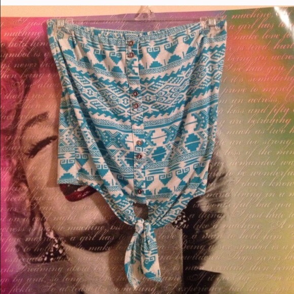 Strapless tribal print shirt