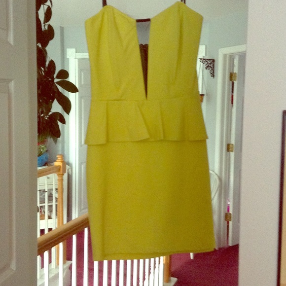 Arden B Dresses & Skirts - Arden b yellow peplum dress never worn
