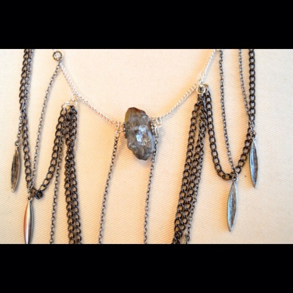 Hang on tight necklace - Picture 3 of 3