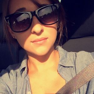 Meet your Posher, Samantha