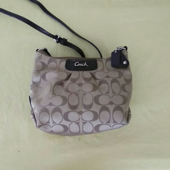 Coach mini shoulder bag - Picture 1 of 4