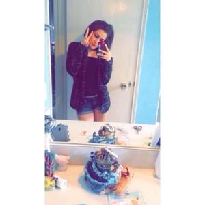 Meet your Posher, April