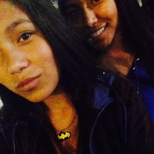 Meet your Posher, Elisema