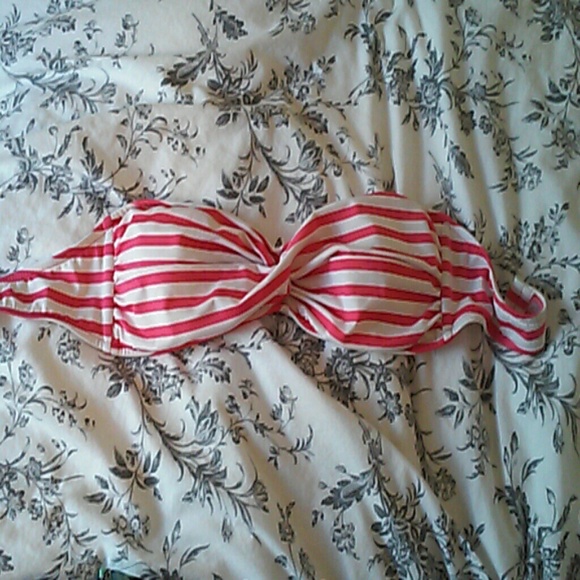 Bandeu bikini top