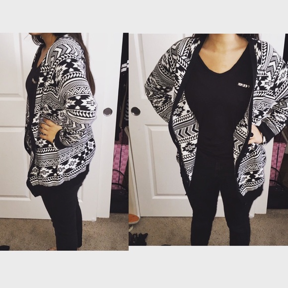 Forever 21 Sweaters - Cardigan