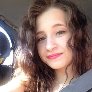 Meet your Posher, Lilianna