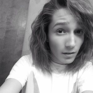 Meet your Posher, Colin