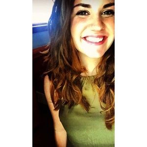 Meet your Posher, Katelyn