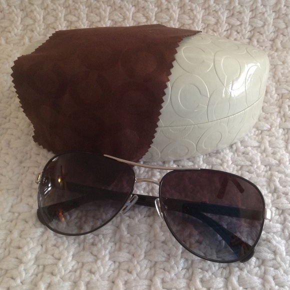 Coach Accessories - Coach Silver & Black Aviator Sunglasses