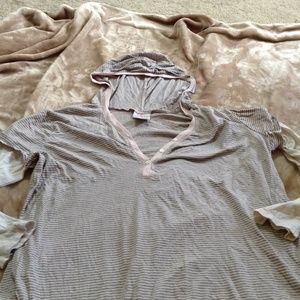 Motherhood Maternity shirt with hood