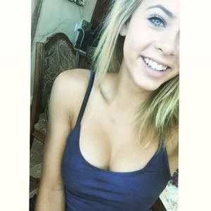 Meet your Posher, Kayla