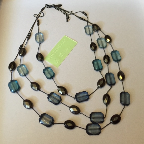 🚫SOLD🚫 - Picture 2 of 4