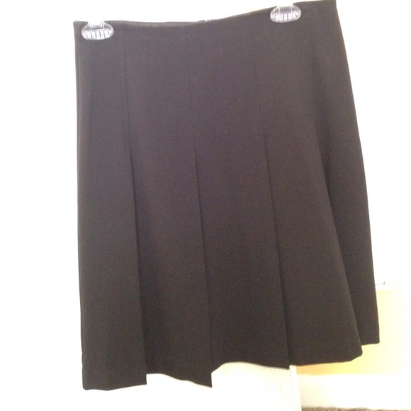 Pleated skirt