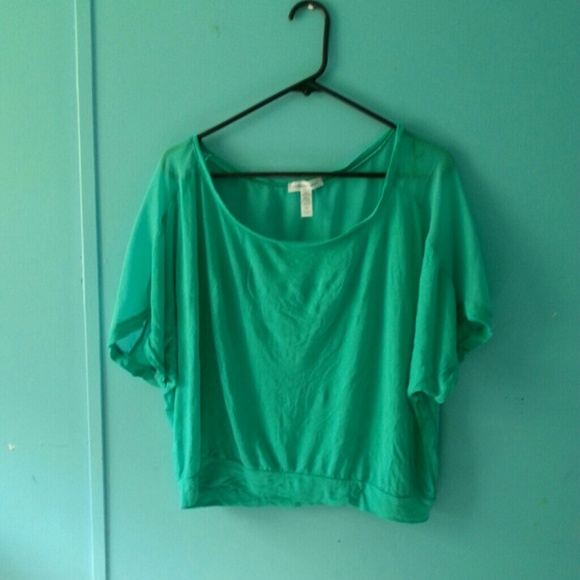 Pretty teal flowy shirt