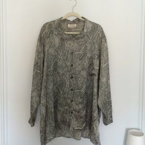 Silk black and white paisley button down