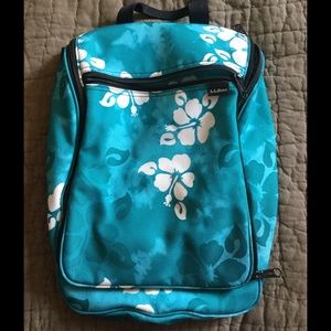 L.l. Bean travel hanging case