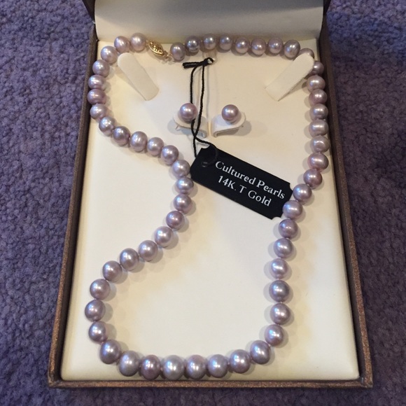 Pearls Accessories - Gorgeous purple tinted pearls with 14K Gold clasp