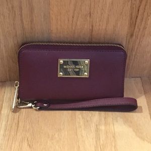 Authentic Michael Kors Wristlet