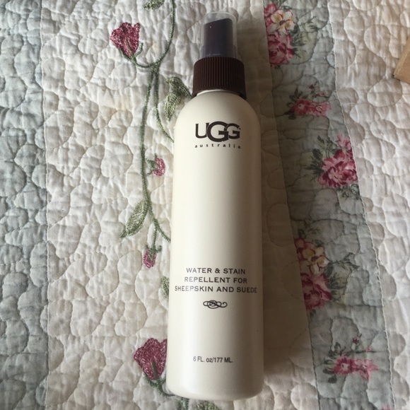 UGG sheepskin spray
