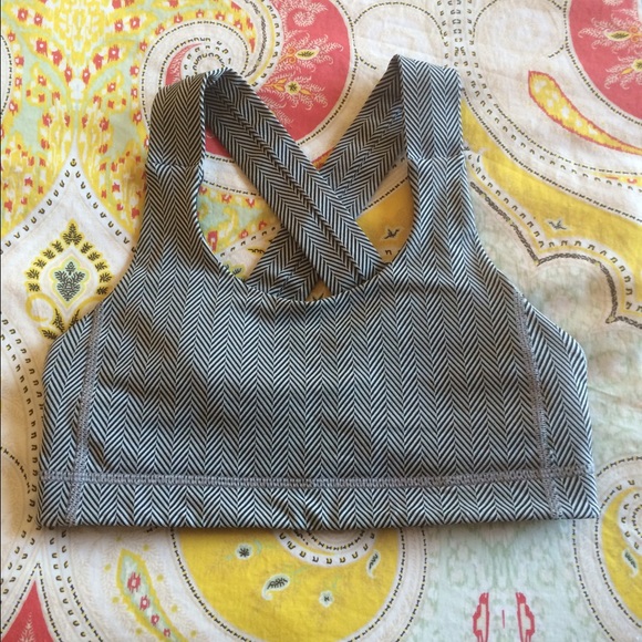 lulu sports bra