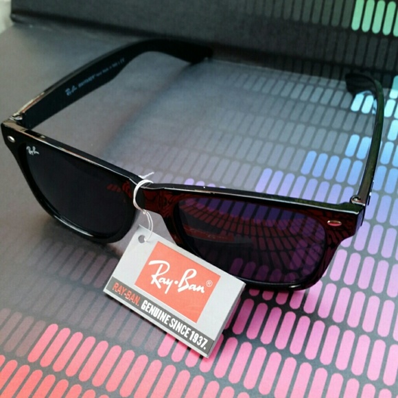 Brand New Ray-Ban Wayfarers