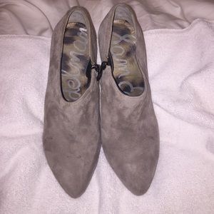 Women's size 8.5 Sam Edelman tan suede booties