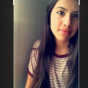 Meet your Posher, Adriana