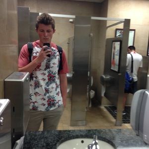 Meet your Posher, Logan