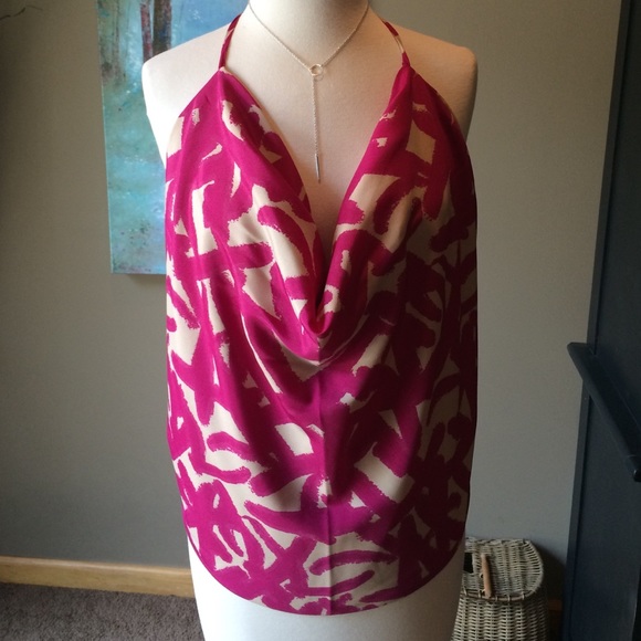 Beautiful Pink and Cream backless halter top 💖