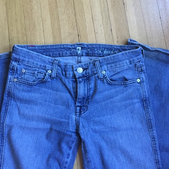 7 FOR ALL MANKIND stretchy flare jeans - Picture 3 of 4