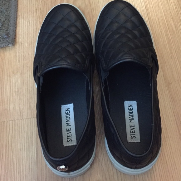 Steve Madden ecentrcq 6 womens