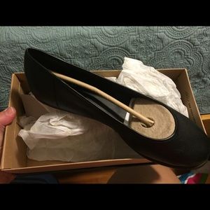 Clark's black flat, size 9 1/2, never worn