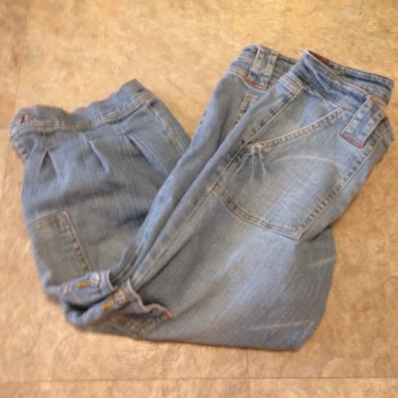 Cargo jean capris! - Picture 1 of 4